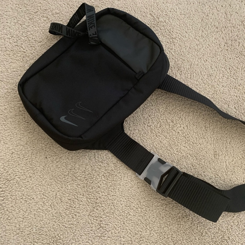 Nike Shoulder/Side Bag Worn Once excellent bag